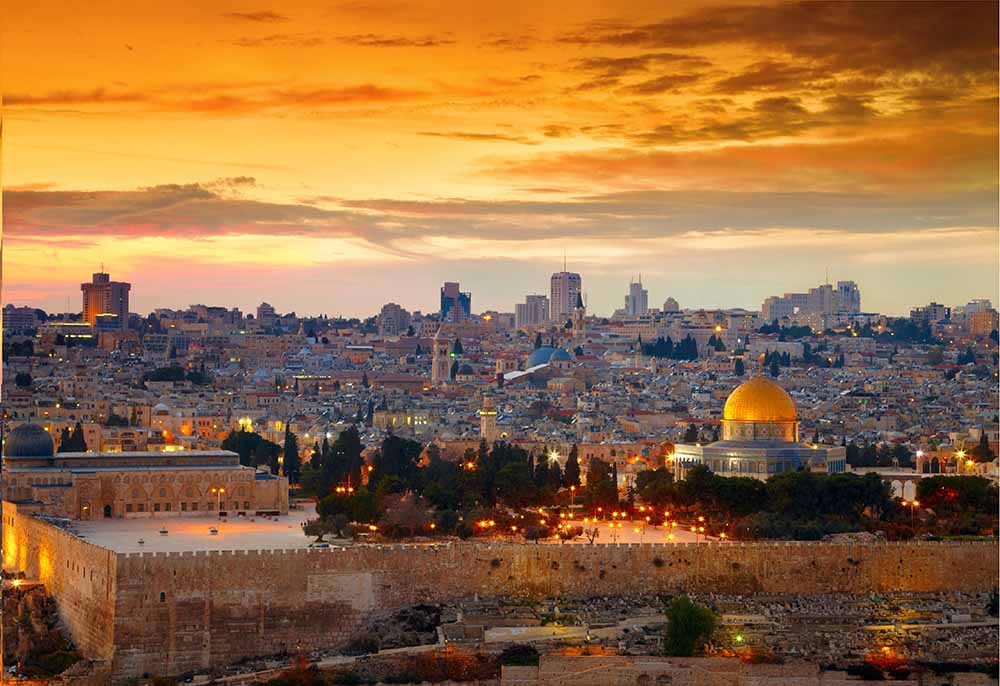 http://www.sefer.com.br/images/bigstock-View-to-Jerusalem-old-city-Is-76220969%20SMALL.jpg